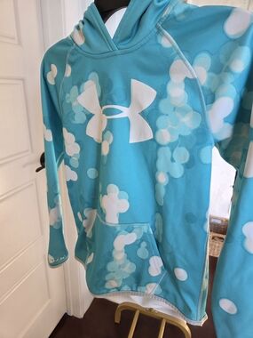Under Armour Teal Pullover Hoodie with White Logo and Bubble Print